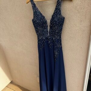 Stacy Sklar Blue V-Neck Sleeveless Prom Gown